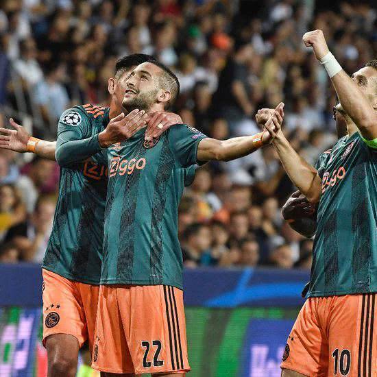 斯图加特强 斯图加特强