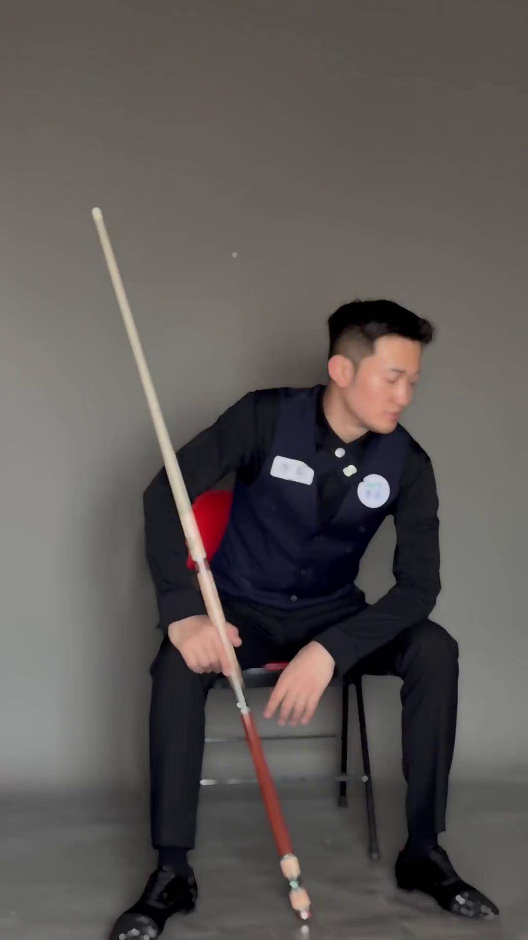 等价于